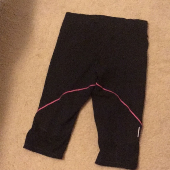 Champion work out capris - Picture 4 of 5